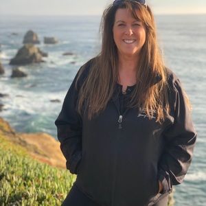 Meet your Posher, Laurie